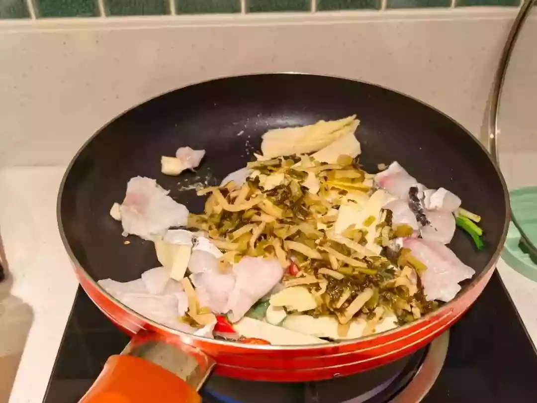 Snow Vegetable and Tender Black Fish Fillets