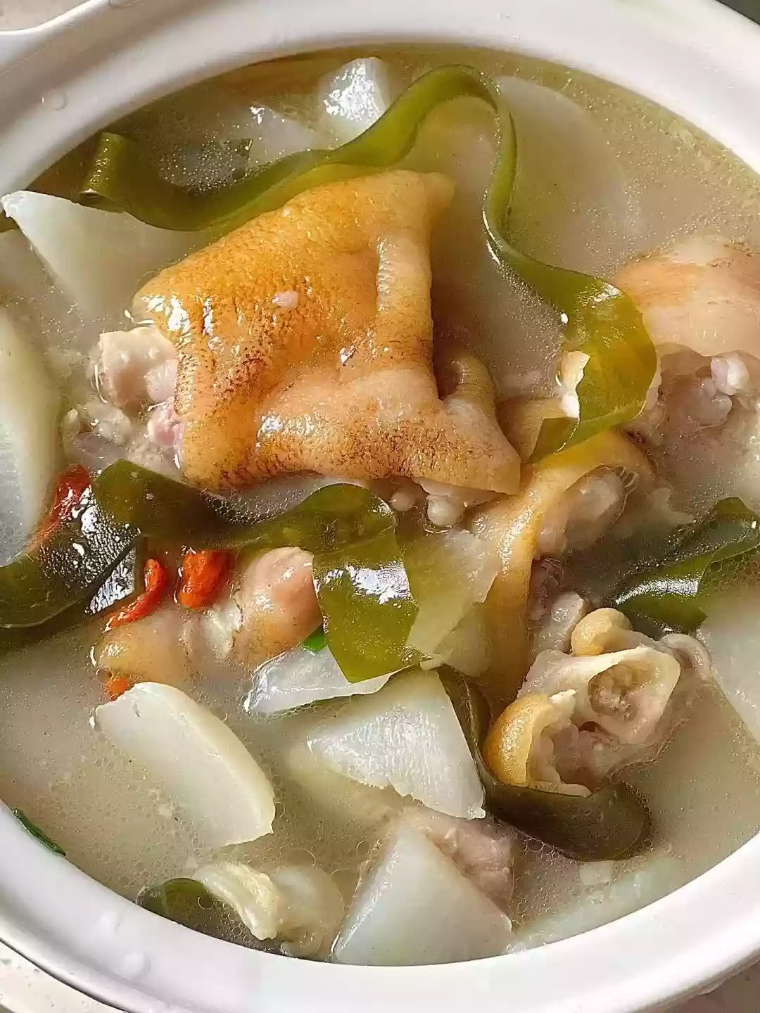 Radish and Pork Trotter Soup