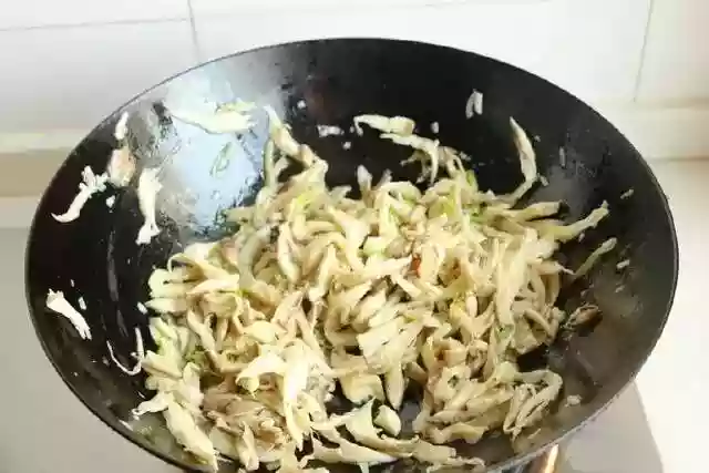 Broccoli Mushroom Stir-Fried Shrimp